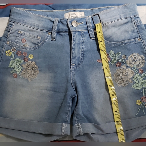 Royalty for Me Size 4 Jean Shorts - Picture 2 of 13